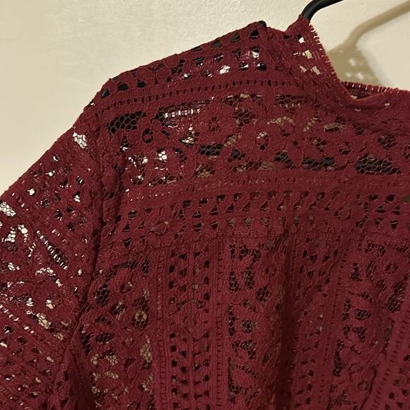 Loft Burgundy lace top XL - Picture 2 of 5
